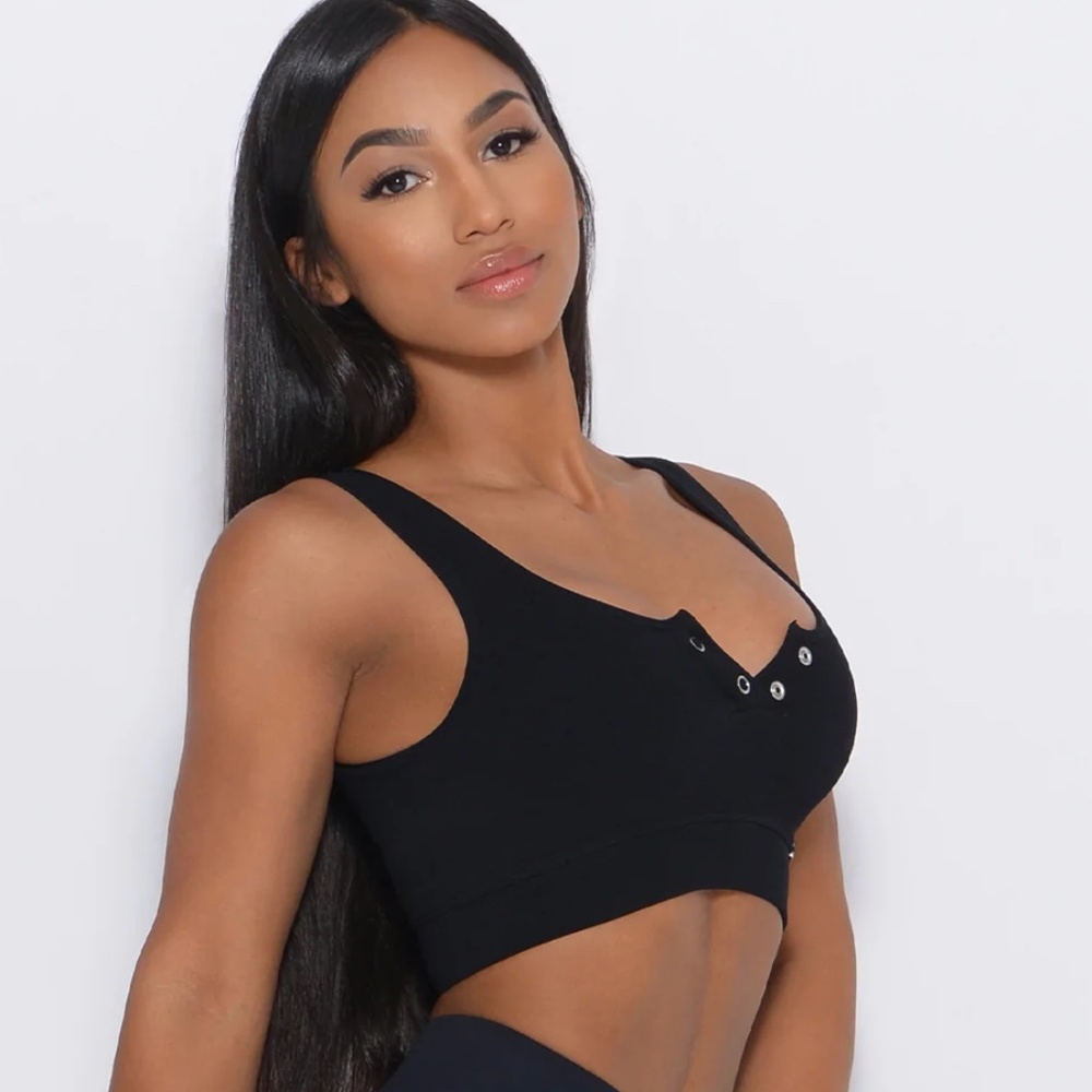 Sports bra (sold out on bombshell)